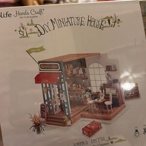 DIY Miniature House: Simon's Coffee - SEALED